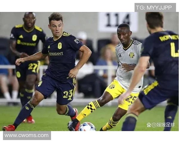 纽约城与新英伦革命的历史交锋与文化碰撞探讨